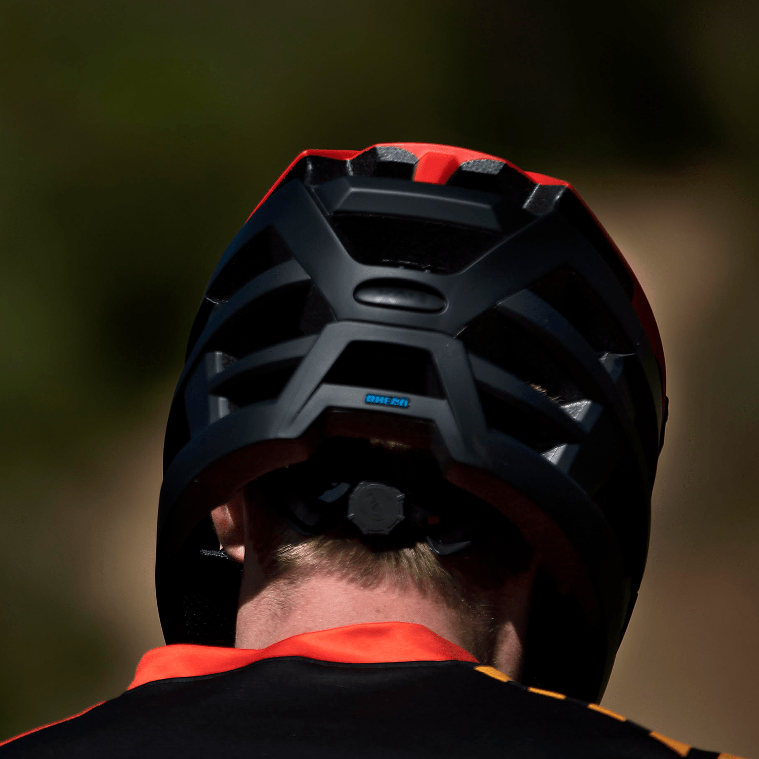 kali-protectives-frequency-syst-me-serrage-casque-o-s image 1
